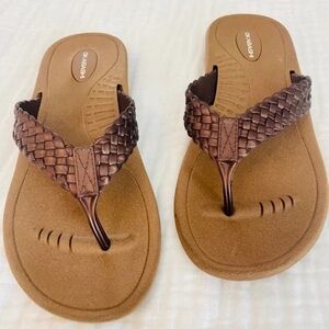 Okabashi Tan and Brown Woven Sandals